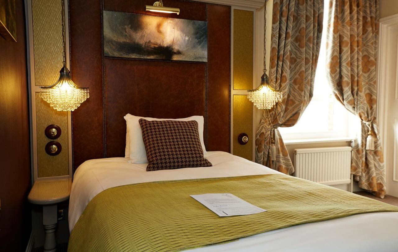 King'S Head Hotel By Greene King Inns Вімборн-Мінстер Екстер'єр фото